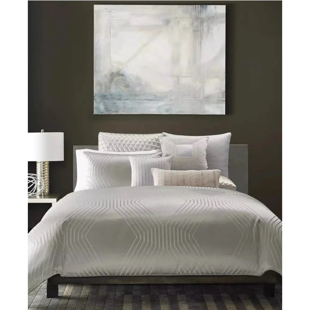 Hotel Collection excellent preowned